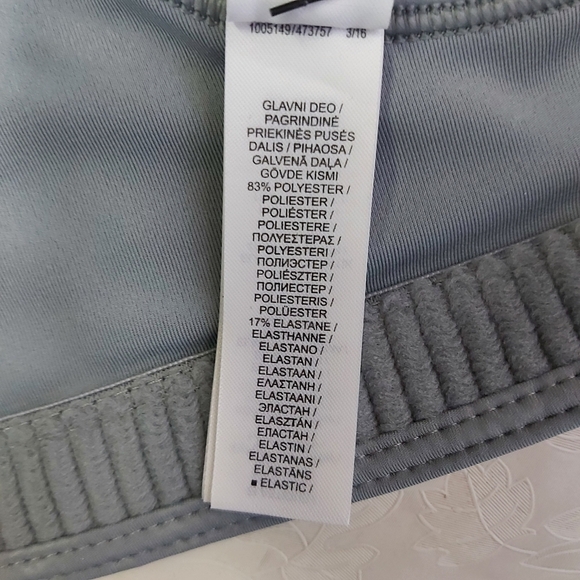 𝅺NIKE Training Pro Dri-FIT Swoosh  all over leopard print sports bra in g… - Picture 9 of 11